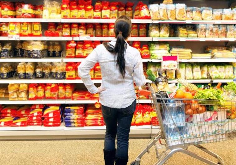 Carrefour, Alcampo, Lidl, Aldi… la estrategia de los supermercados para atraer a los clientes del barrio