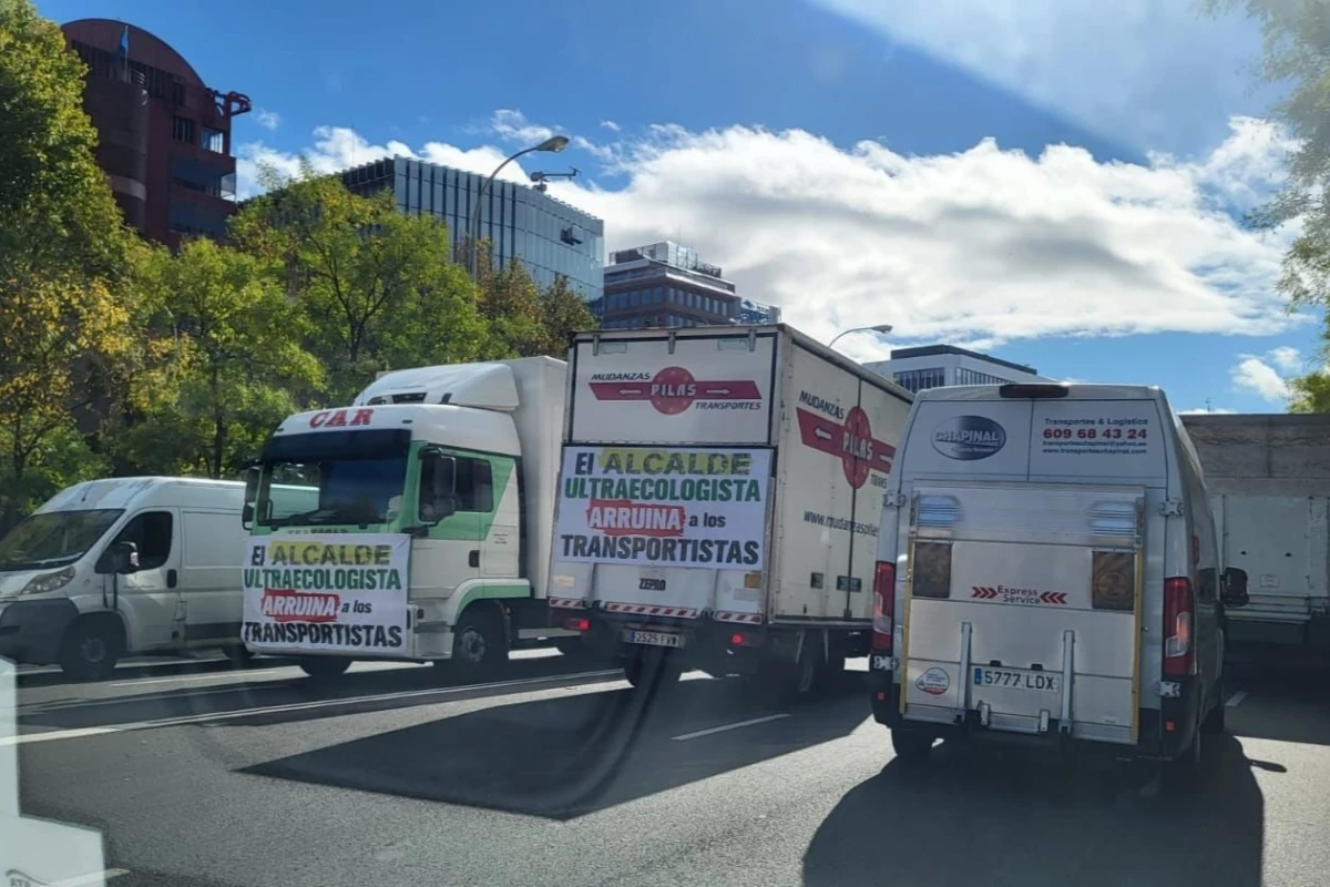 El transporte se moviliza por las calles de Madrid