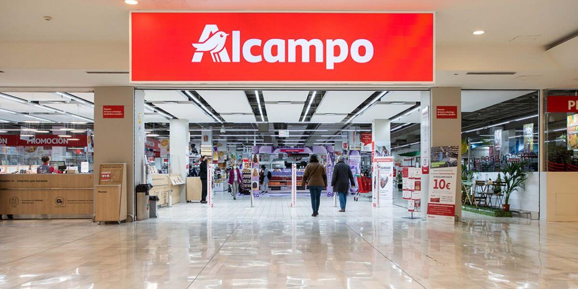 Alcampo reducirá el tamaño de sus híper y cerrará 25 supermercados en España: habrá 710 despidos