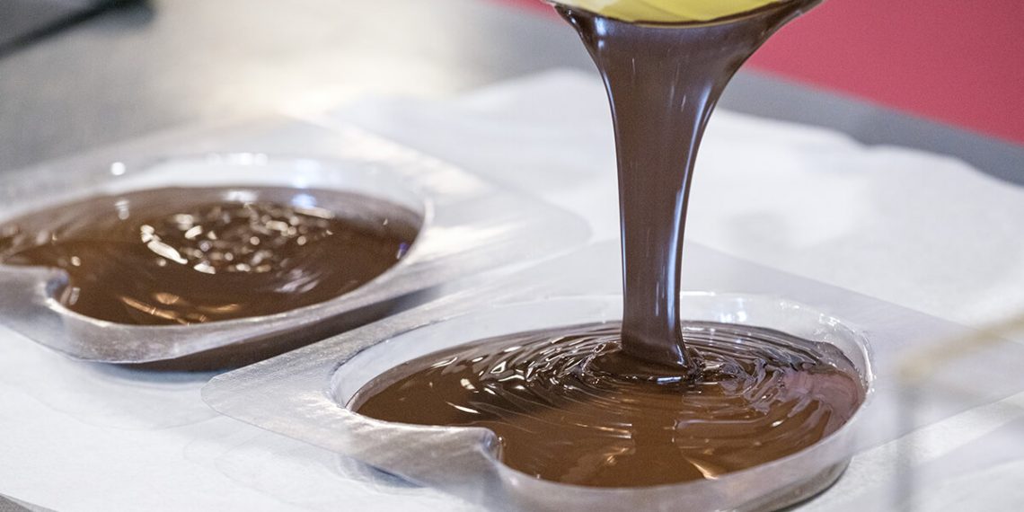 El aumento del precio del cacao podría encarecer al chocolate