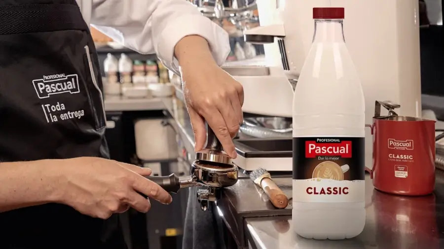 Pascual lanza una botella de leche transparente más sostenible