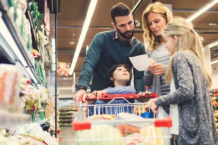 Los españoles buscan más comodidad en la alimentación, con más preparados y menos compras