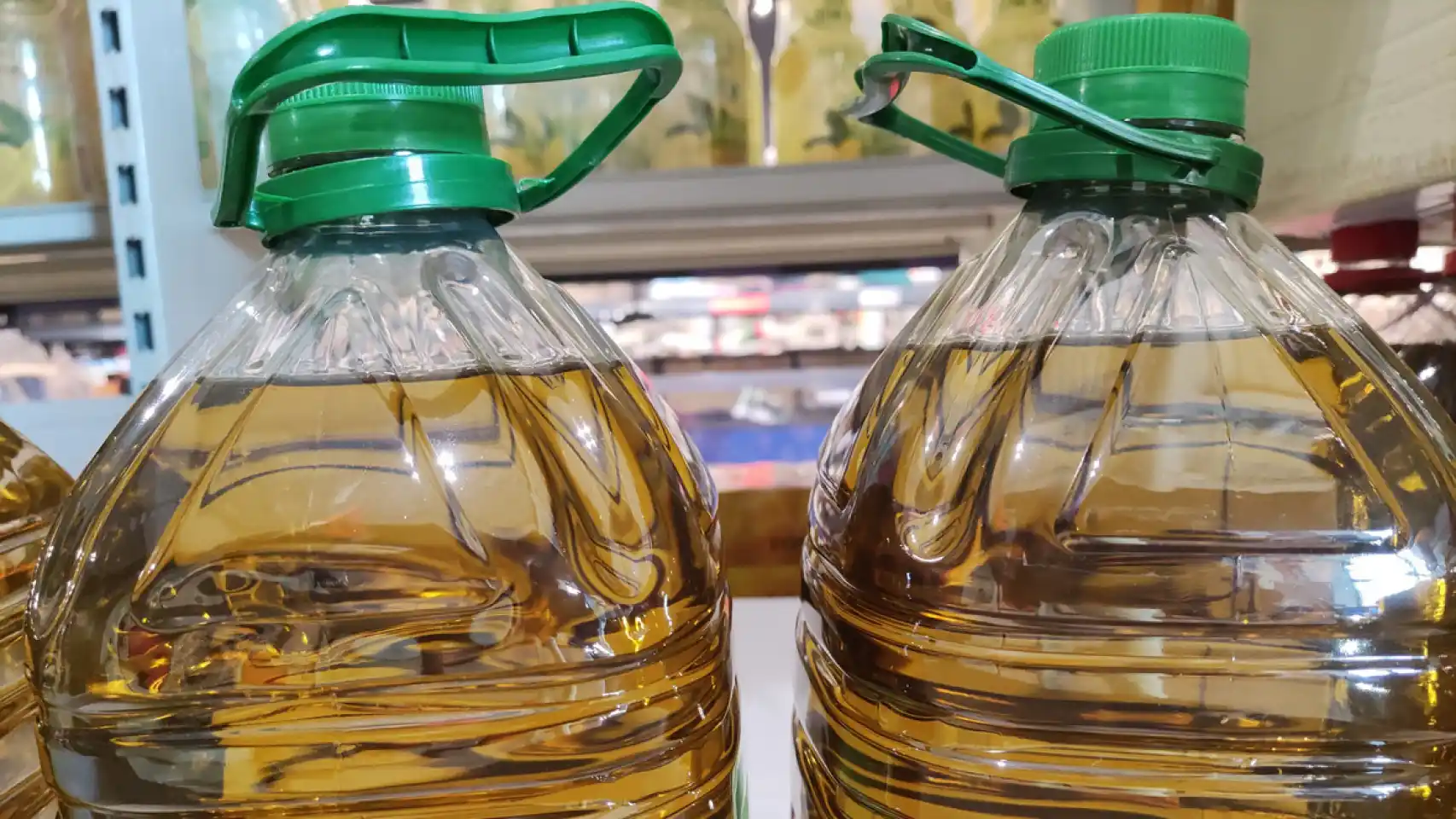 Cash Hiper Usera : el supermercado que arrasa en Madrid con productos XXL a precios muy bajos