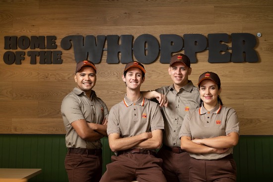 Burger King crea un plan de formación universitario para sus empleados 