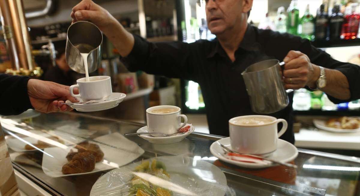 La hostelería deja atrás el bache de la pandemia: el gasto en bares y restaurantes batió récord en 2023