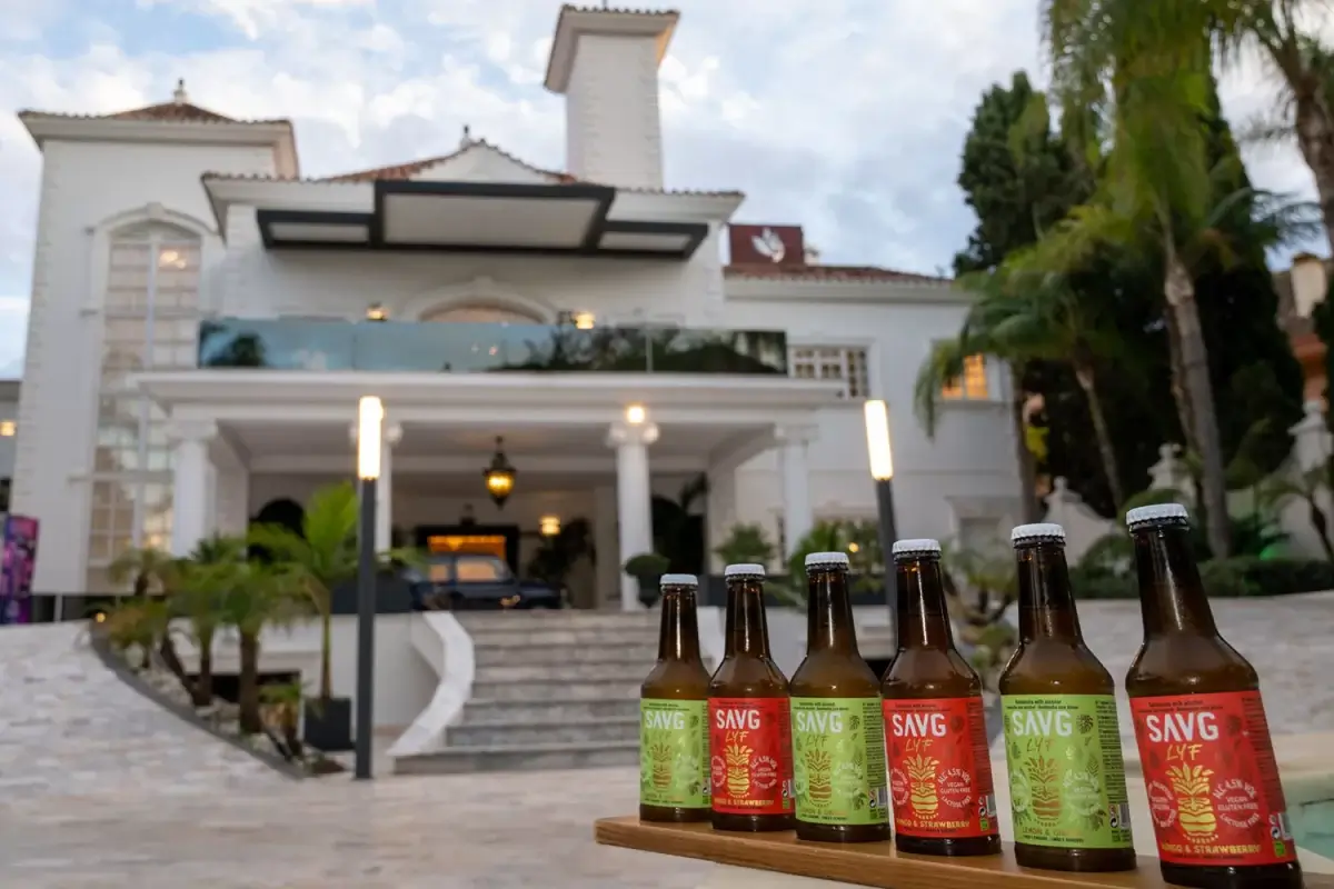 Llega la kombucha con alcohol, la bebida que busca plantar cara al vino y la cerveza