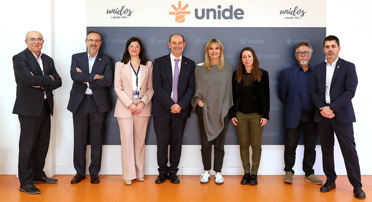 La secretaria de Estado de Economía Social pone en valor el papel de las cooperativas en una visita a Unide