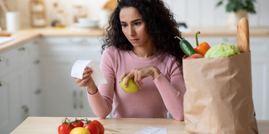 Los españoles creen que la inflación se mantendrá y apuestan por seguir conteniendo el gasto
