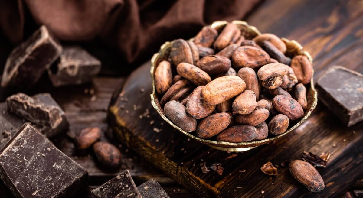 La «crisis del chocolate» llega su punto crítico: el cacao supera los 7.000 dólares y rompe los máximos históricos