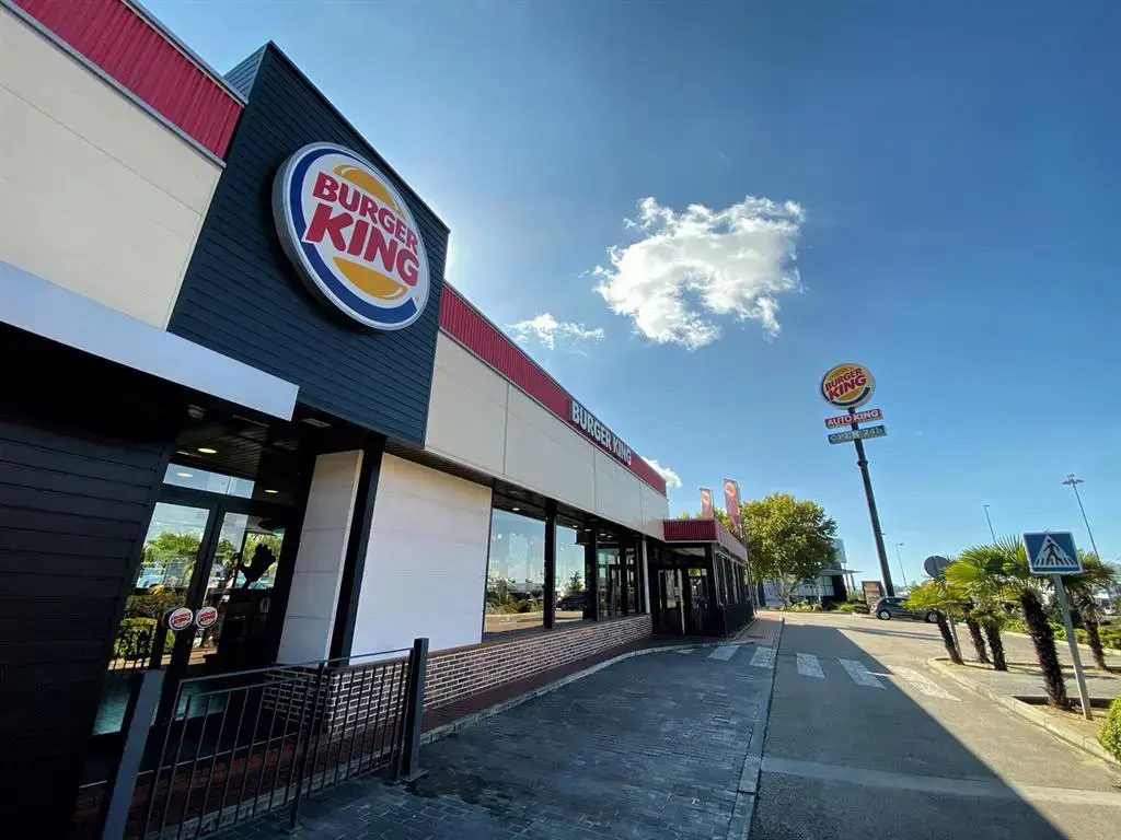 Burger King se vuelve imprescindible para Popeyes y Tim Hortons