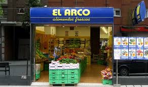 Supermercados El Arco, primera empresa insolvente con autorización judicial para vender su negocio y salvarse del concurso
