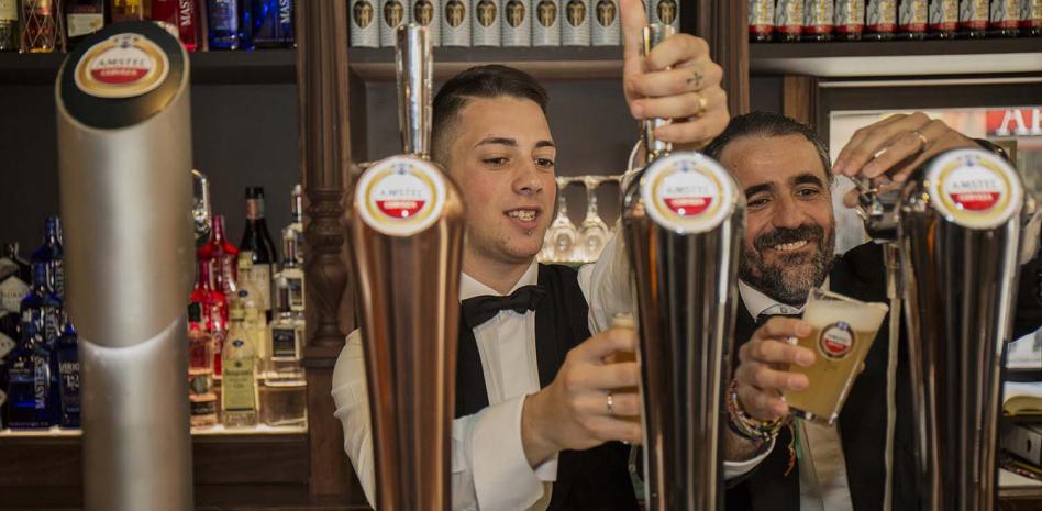 Heineken digitaliza sus bares