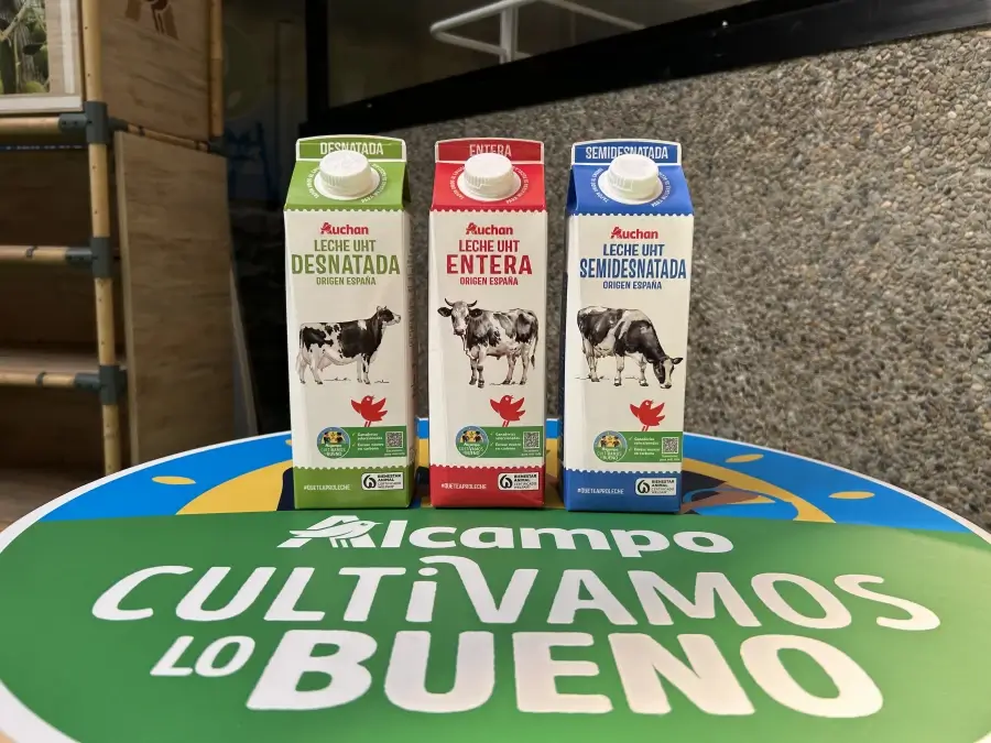 Alcampo incorpora leche procedentes de 60 granjas gallegas
