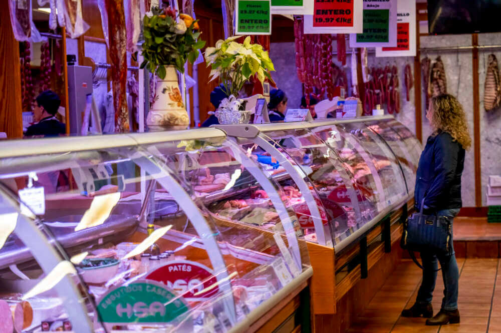 La rebaja del IVA fracasa ante la escalada de los alimentos pero ya ha costado 2.100 millones