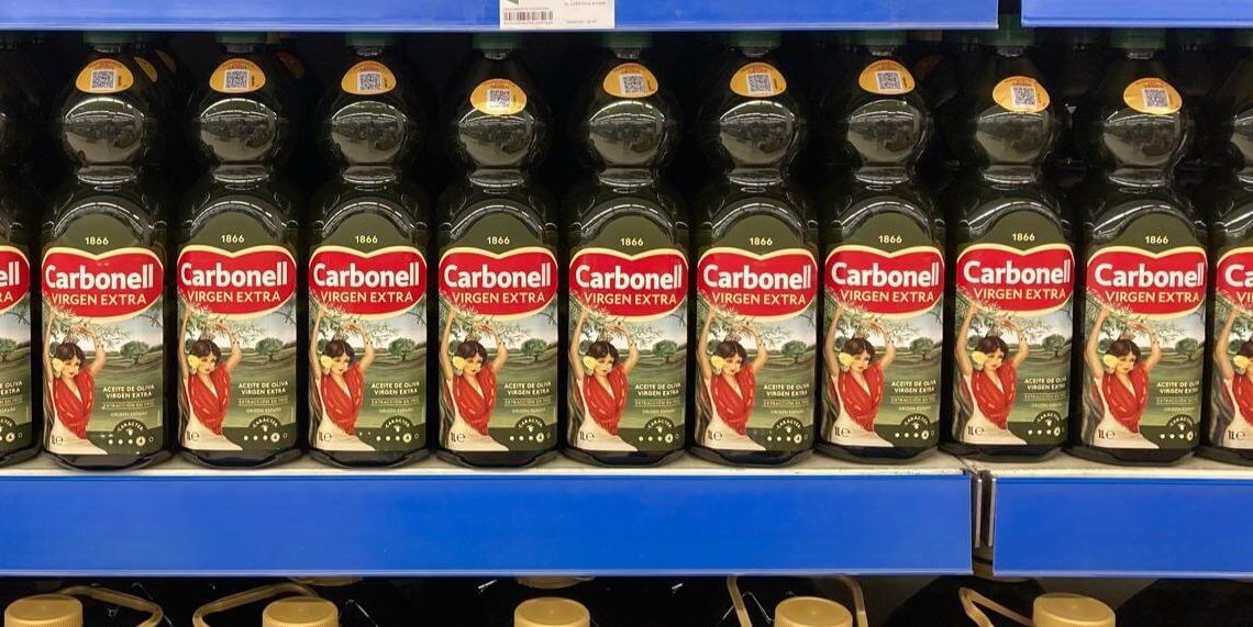 Carbonell incorpora la tecnología blockchain para informar sobre el origen del aceite a través de sus botellas