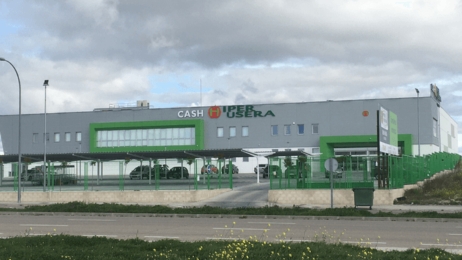 Híper Usera quiere potenciar su marca y unificará todos sus supermercados bajo la misma enseña