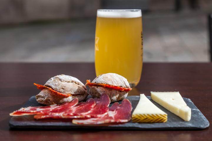 Estrella Galicia busca el pelotazo sin alcohol