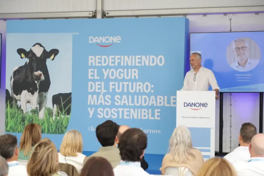 Danone presenta su hoja de ruta para un yogur más saludable y sostenible