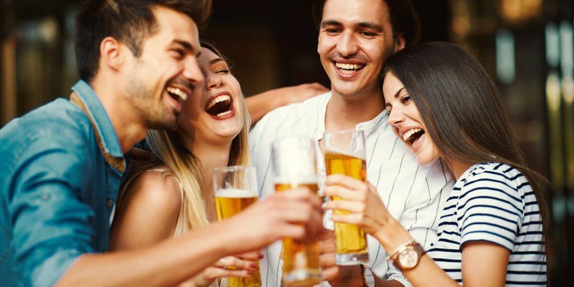 Los españoles apuestan por el consumo de cervezas sin alcohol y de origen local