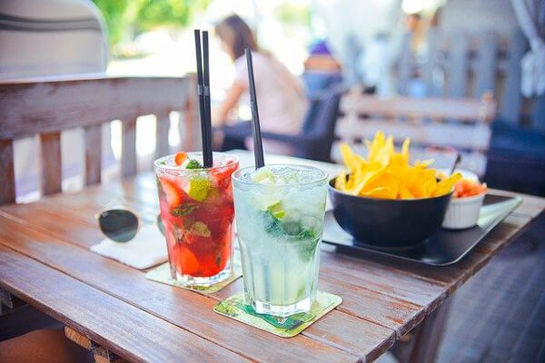 La hostelería española prevé facturar un 5% más este verano 