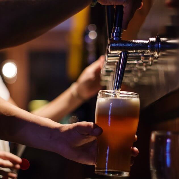 La cerveza es tradición, industria y tecnología; pero también es técnica