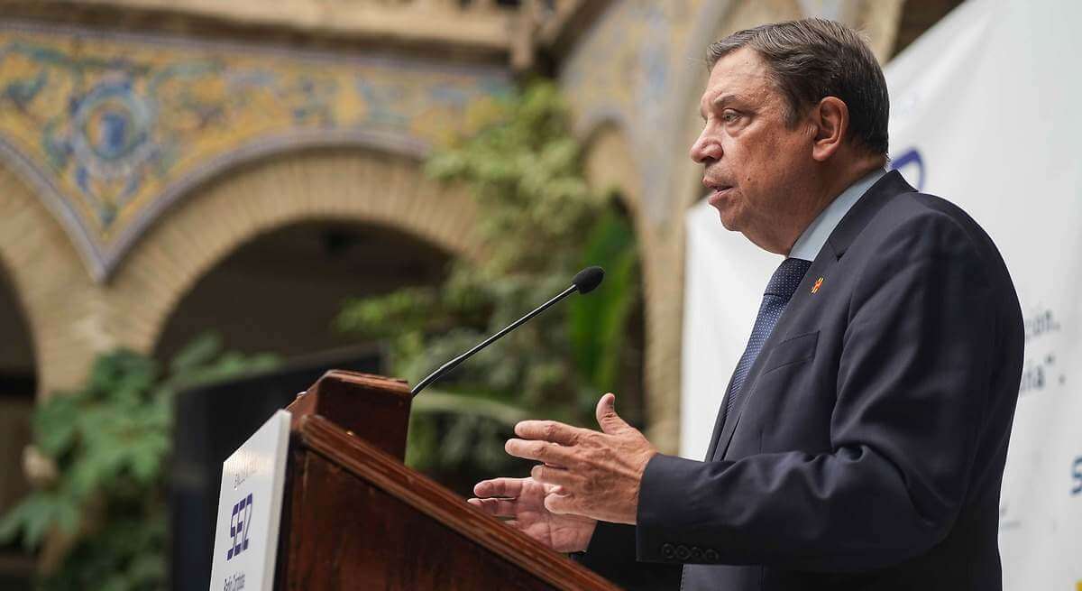 Planas confirma que el aceite tendrá un IVA superreducido permanente desde 2025