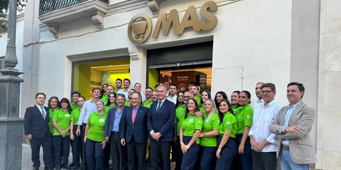 Supermercado MAS avanza en la renovación de sus puntos de venta