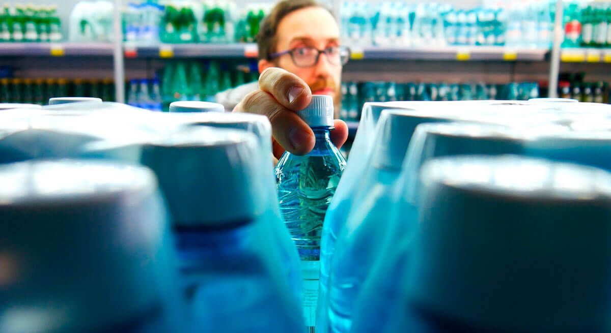 El comercio sufre una avalancha regulatoria con más de tres normativas nuevas cada día