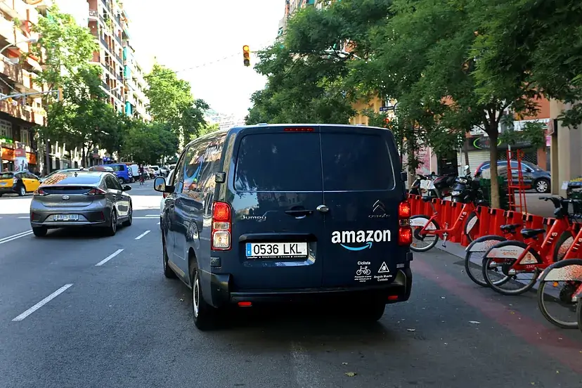 Amazon gana un pulso judicial al Govern por cesión de empleados