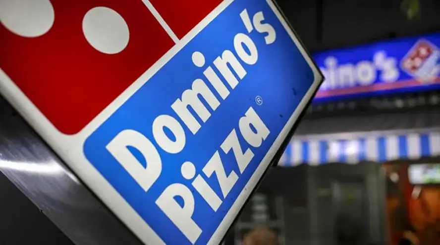 La clave de las ganancias de Domino’s Pizza: Uber Eats, franquicias y programa de fidelización