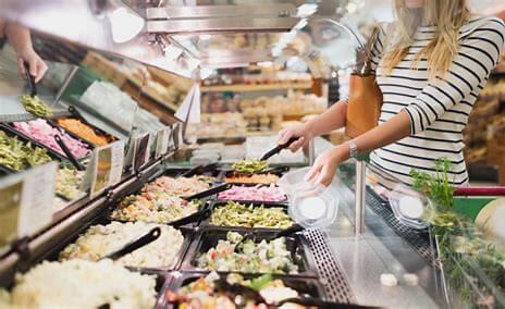 El negocio híbrido que amenaza a los restaurantes y conquista a los supermercados