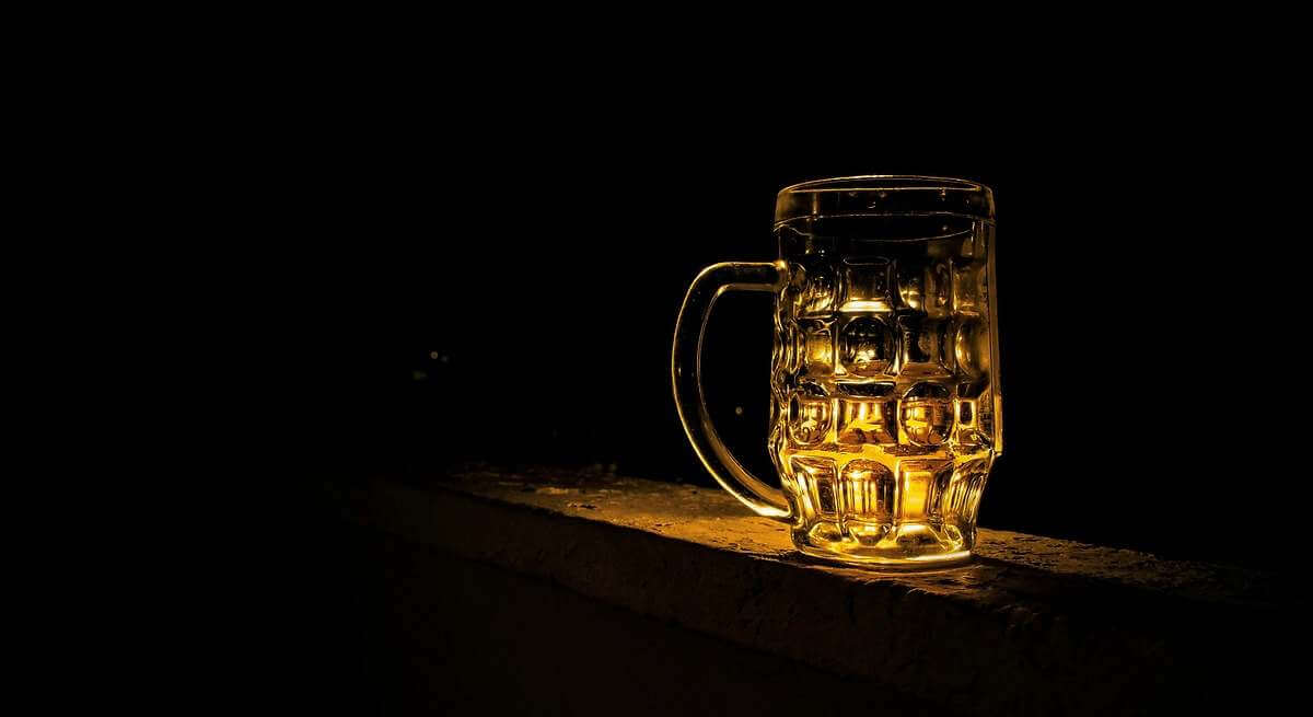 Quién fabrica la cerveza de marca blanca en cada supermercado: Lidl, Carrefour, Mercadona, Eroski, Alcampo…