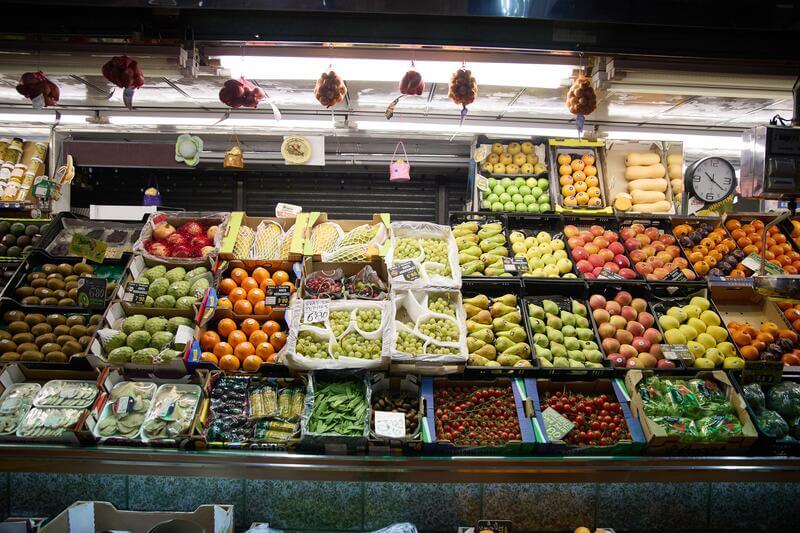 La cesta de alimentos básicos se encarece un 9% desde la reducción del IVA, según Asufin