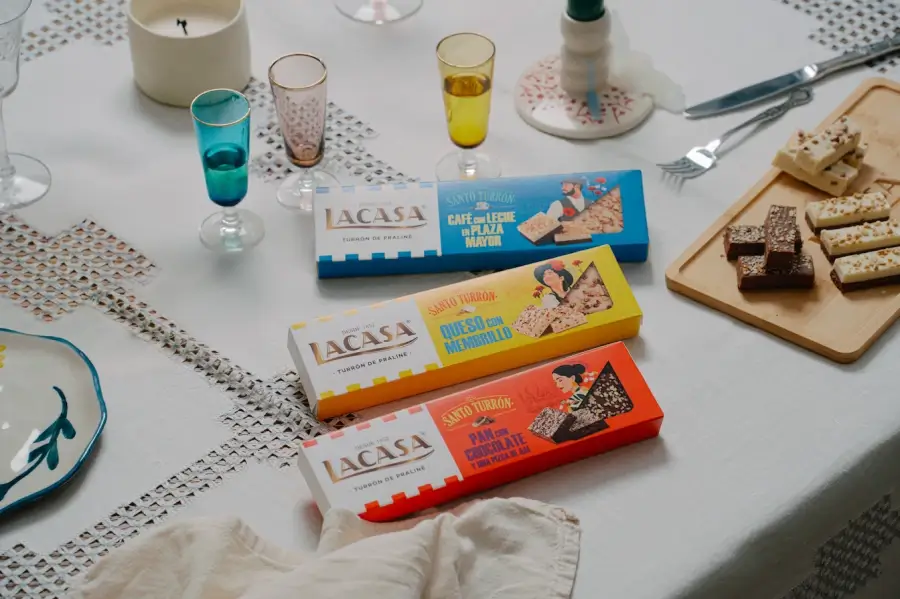 Lacasa lanza sus nuevos turrones de chocolate