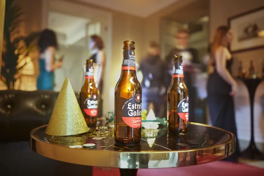 Estrella Galicia protagoniza un año más el brindis por el año nuevo