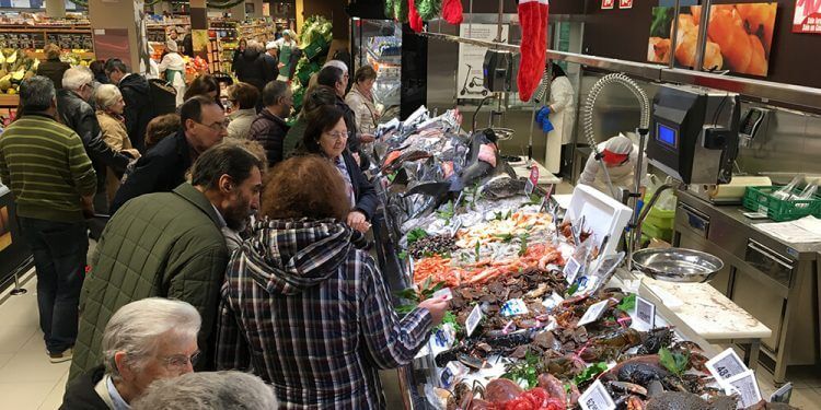Los consumidores adelantarán sus compras navideñas de carne, pescado o marisco para aprovechar las ofertas