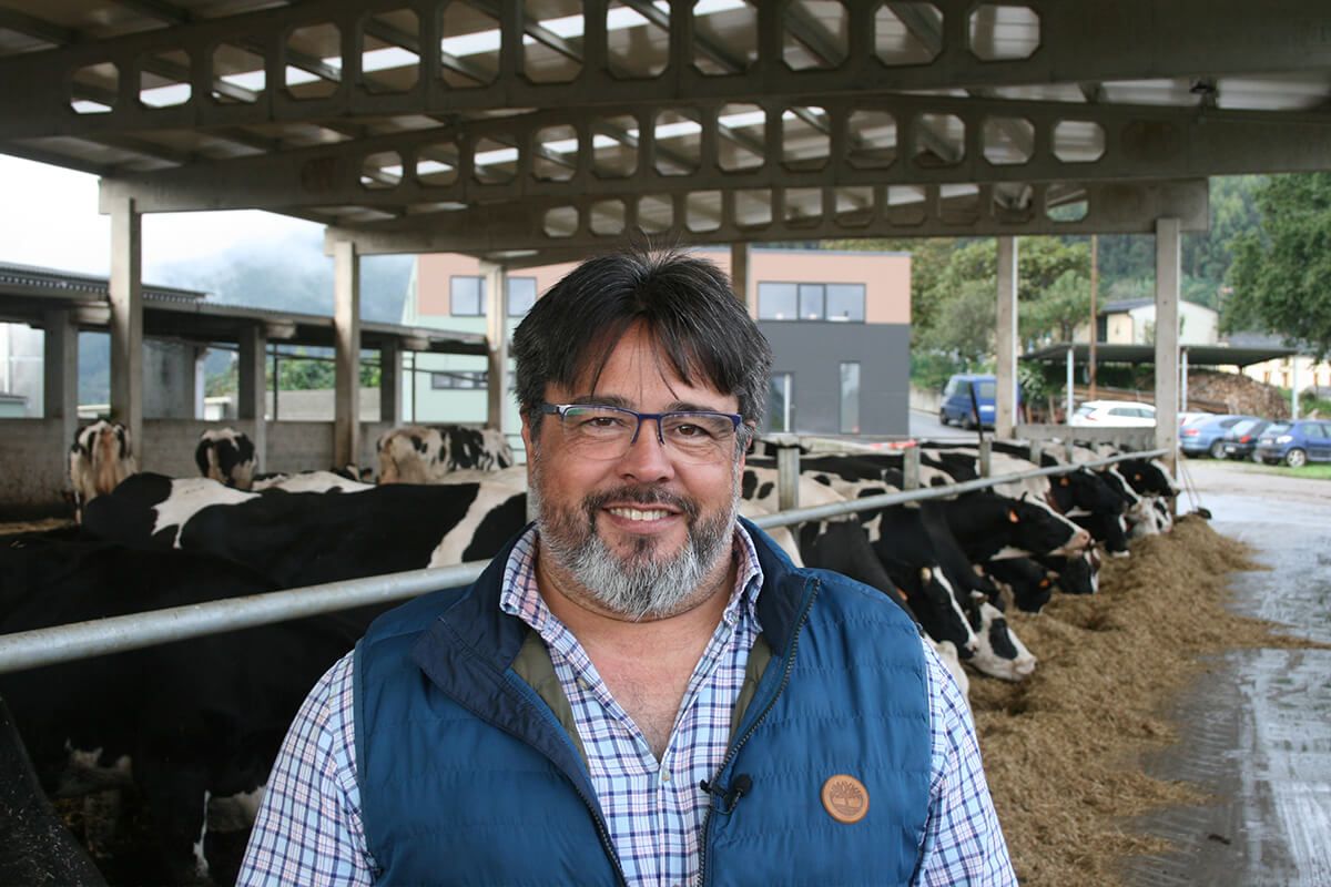 Ganaderos que cobran más si producen leche sostenible