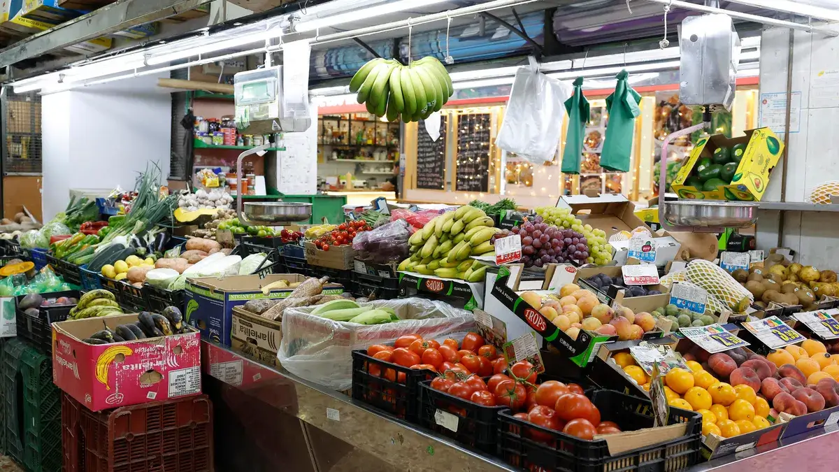 El precio de los alimentos da un respiro en 2024 camino de recuperar su IVA habitual
