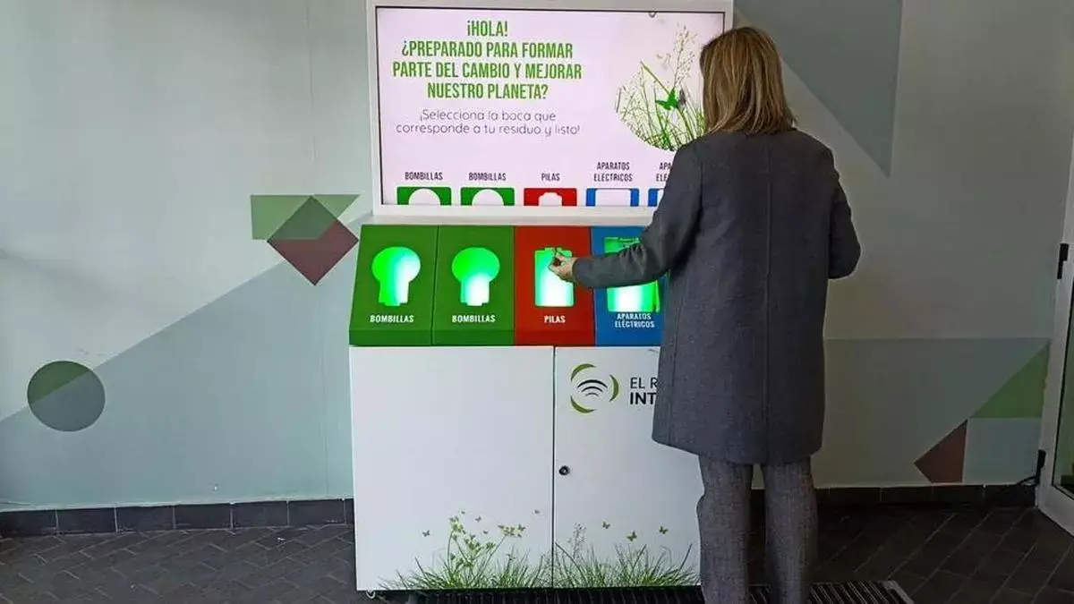 Alcampo instala 56 contenedores de reciclaje inteligente