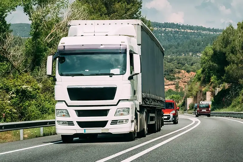 El transporte de mercancías por carretera mantiene su crecimiento por encima del 2%