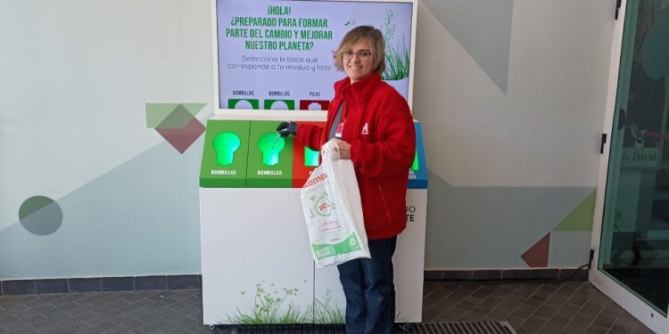 Alcampo promueve la economía circular con un proyecto pionero en España de reciclaje inteligente