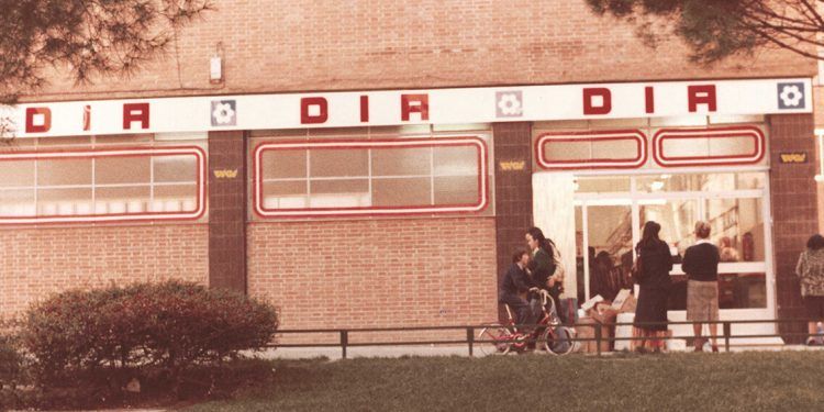 Dia cumple 45 años con más de 2.300 establecimientos en España