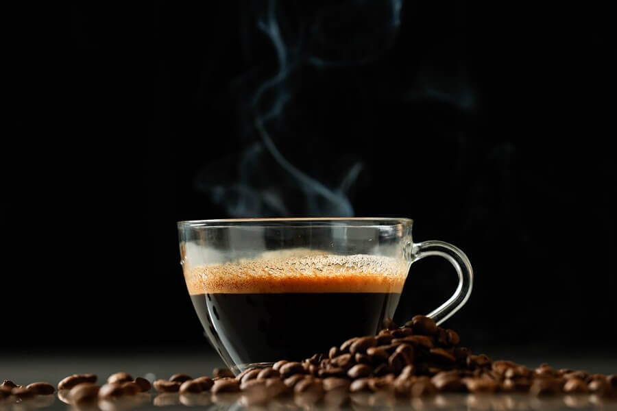 El precio del café sube un 70 % a cierre de 2024 por las presiones en el suministro