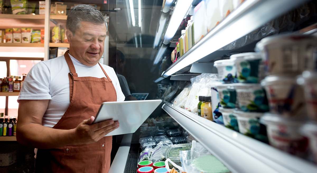 El pequeño comercio recuerda que el salario mínimo ha crecido tres veces más que sus ventas desde 2018