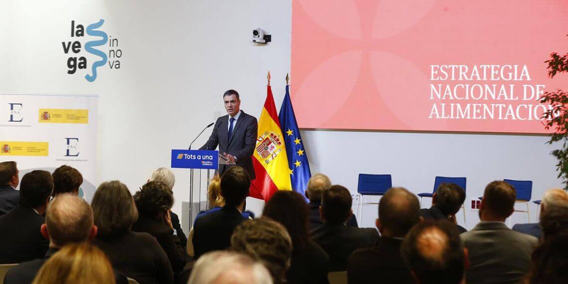 Sánchez presenta la «necesaria y pionera» Estrategia Nacional de Alimentación