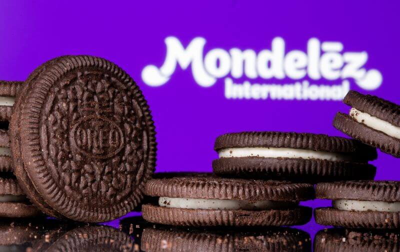 Mondelez pronostica una fuerte caída en las ganancias anuales debido al aumento de los precios del cacao.