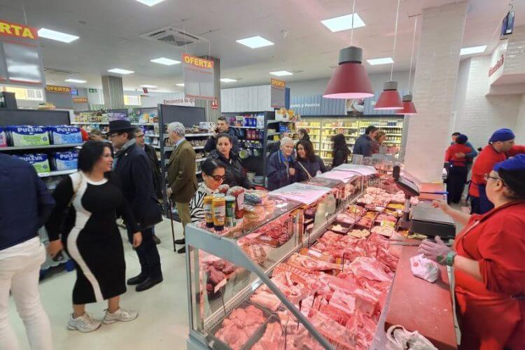 Ruiz Galán se corona como la mejor pequeña cadena de supermercados en España