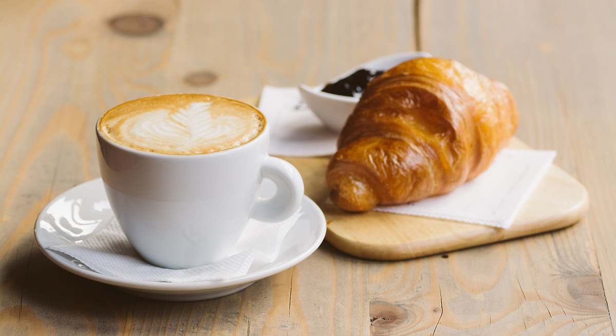 La ley recoge nuevas obligaciones para bares, restaurantes y cafeterías y los clientes se oponen: «Solo provocará dificultades logísticas»
