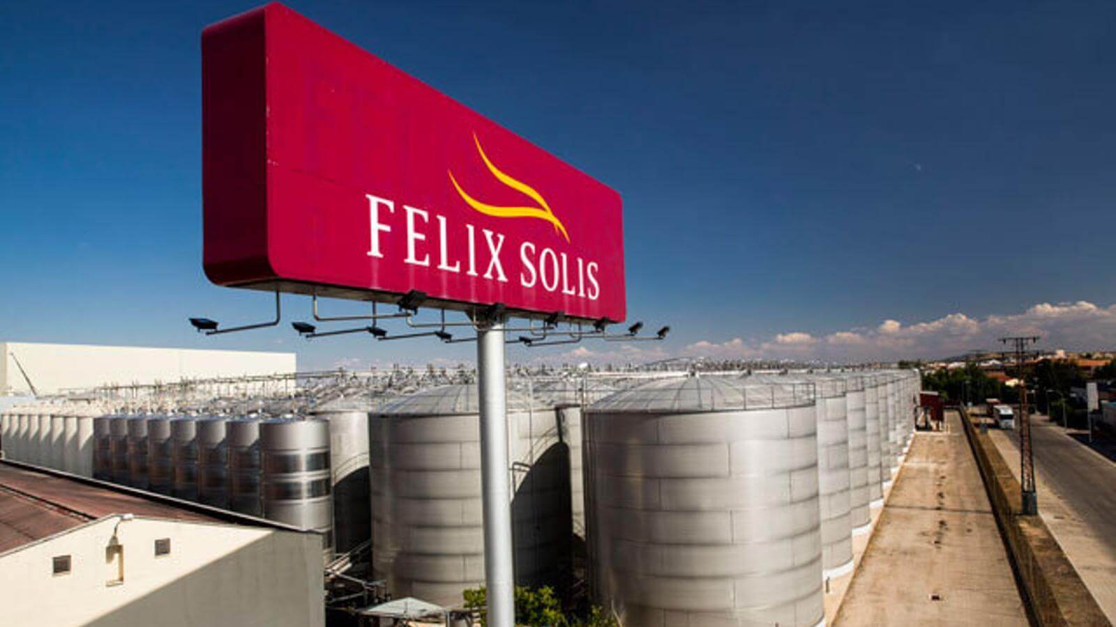 Félix Solís Avantis se consolida como la sexta mayor bodega del mundo con 400 millones en ventas