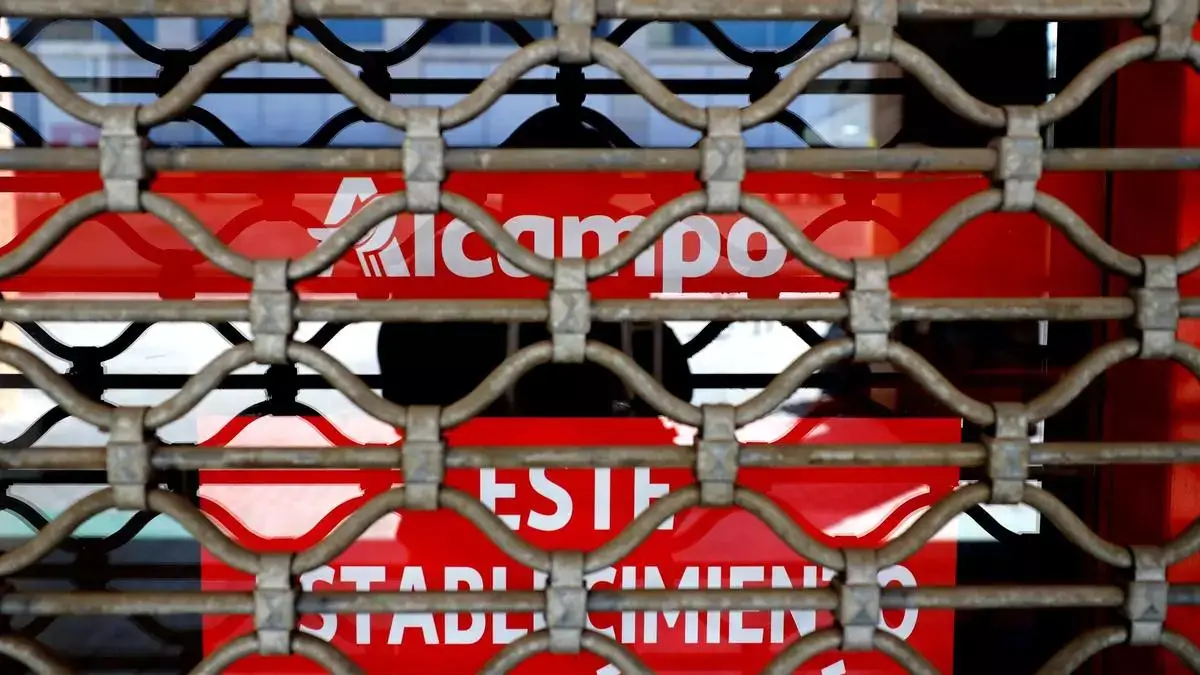 Alcampo se abre a salvar tiendas del cierre si abren domingos y festivos